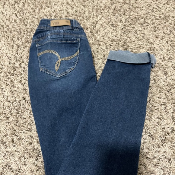 ⭐️YMI Jeans⭐️ - Picture 2 of 3